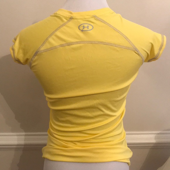 NWT Under Armour SPF 50 Heatgear - Picture 2 of 3